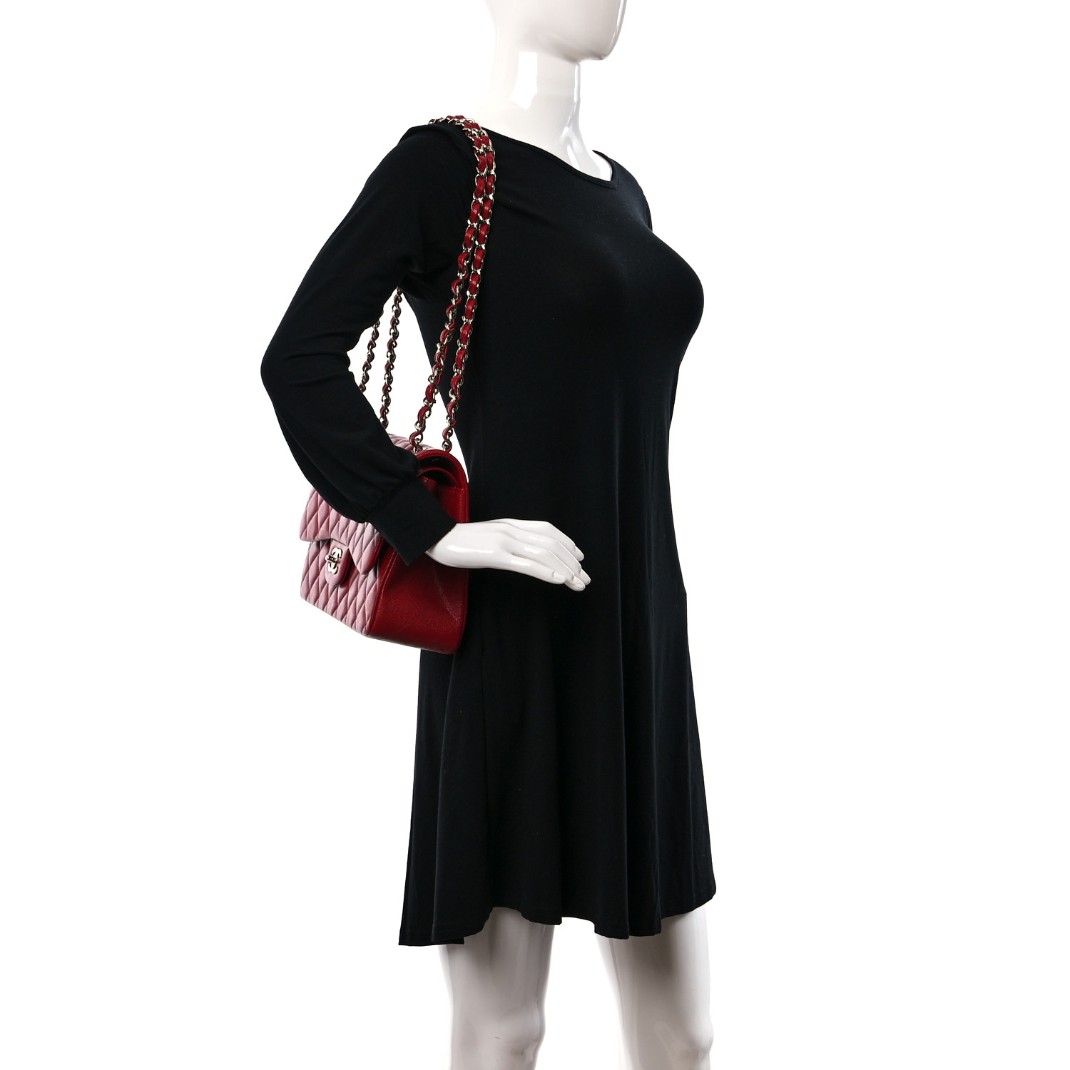 Caviar Quilted Jumbo Double Flap Red - MOVEMENTARTISAN