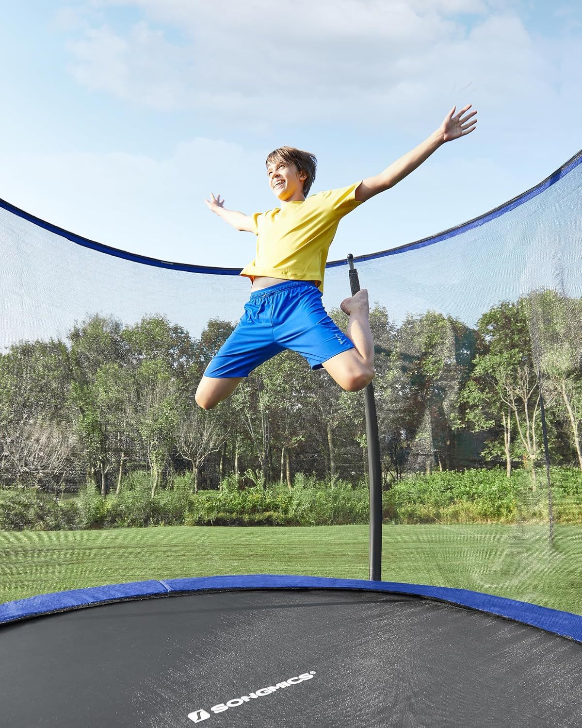 SONGMICS Outdoor Trampoline Ø 366 cm. Round Garden Trampoline for Children with Safety Net. Edge Cover. Ladder and Padded Poles